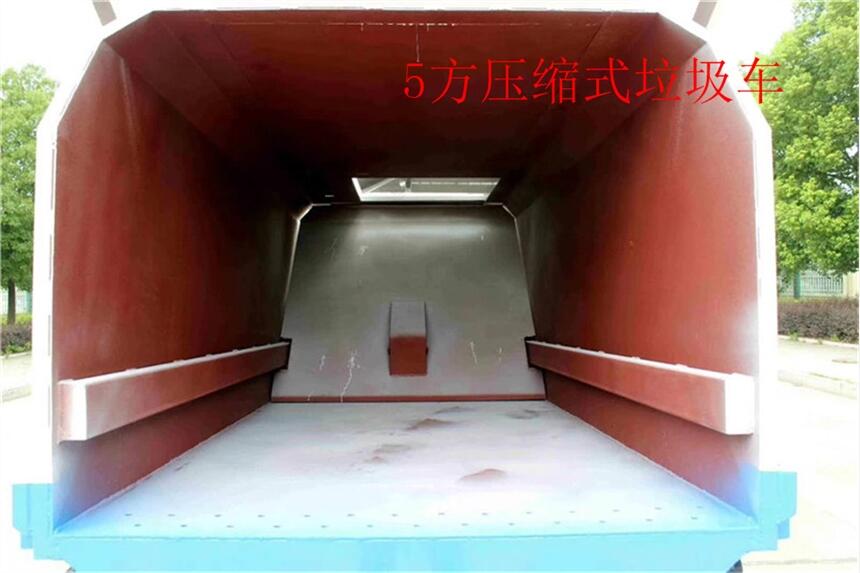 匠心制造环卫铁军——探访18方垃圾车专业生产基地
